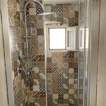 Apartament A Casa Di Nonna Ida, Nel Cuore Pulsante Di Neapol